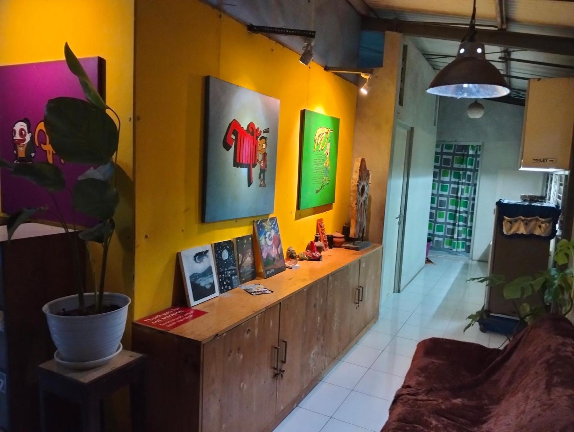 Condro Wulan Hostel Malang Luaran gambar